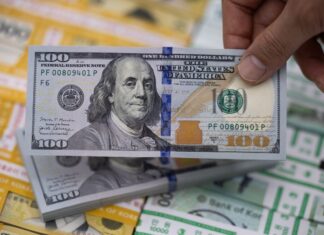 Ibovespa interrompe alta e dólar sobe com turbulência no Japão nesta quinta-feira – O Globo